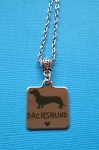 Dachshund Dog Necklace Pendant Metal Chain Puppy Heart Tag Silver Tone Doxie