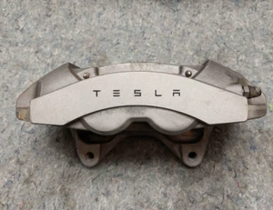 Single OEM Tesla Right Front Brake Caliper 1044622-00-E for 2017-2023 Model 3 - Picture 1 of 5