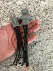 10 AWG Brida Montada Deutsch DTP 4 Pin Conector Impermeable 6" Alambres Negros - Imagen 1 de 5