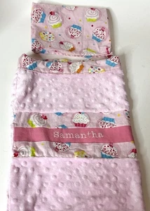 Saco de dormir y funda de almohada tamaño American Girl “Samantha” para muñeca de 18 pulgadas - Imagen 1 de 4