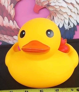 💥 Rubber Large Duck With 3 Babys Bathtub Rare ducks! toy BIN B - Picture 1 of 9
