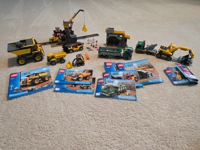 Lego City Mining 4 Sets: The Mine 4204, Excavator 4203, Dump 4202, Trucks 4201 - Image 1 of 4
