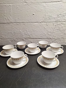 Corelle Livingware Butterfly Gold Kaffeetasse & Untertasse 5er Set mit 2 extra Tassen - Bild 1 von 16