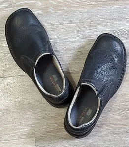 Merrell Shoes Mens 10 Black Moc Leather SlipOn Loafer Ortholite World Passport - Picture 1 of 7