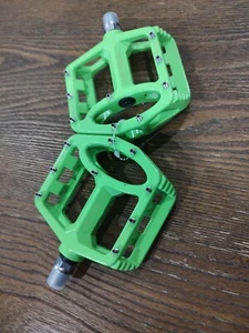 SHANMASHI Magnesium Pedals Bicycle Part, Green, Blue, Black - Picture 1 of 5