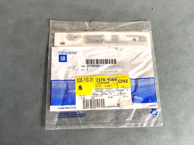 GM OEM NOS 25789084 Rear Deck CTS 4 Emblem Chrome 2008-2014 Cadillac CTS - Image 1 of 3