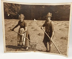 Vtg 1945 WWII Clifton C Alston Photograph Bavarian Farmers at Harvest Swiss Alps - Picture 1 of 15