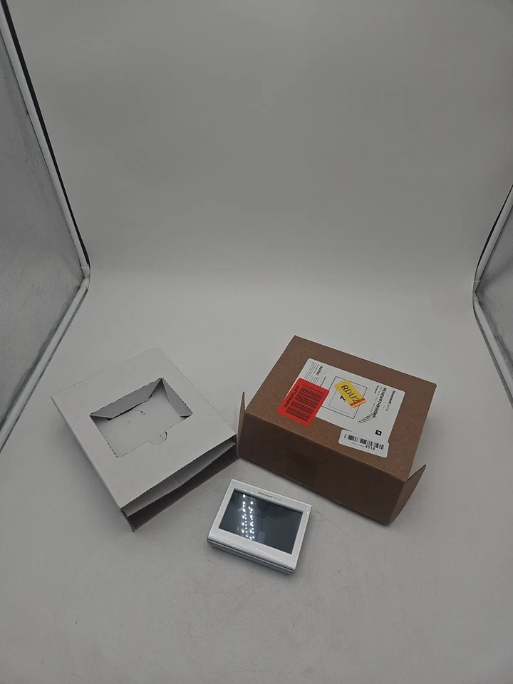  Honeywell RTH9585WF Programmable Thermostat - Gray ‎(RTH9585WF1004/W) - Image 1 of 4