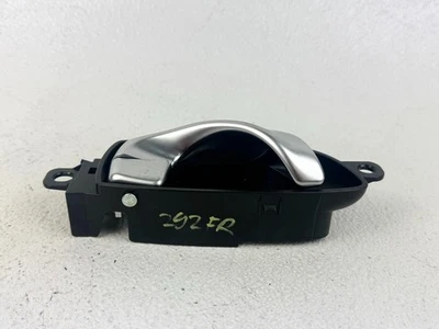 17-20 INFINITI Q50 DELANTERO DERECHO PASO LATERAL INTERIOR MANIJA PUERTA OEM Foto 1 de 3