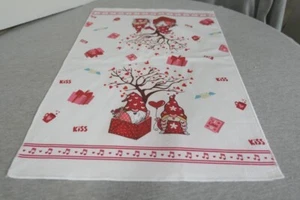 NEW Valentine's Day Presents Gnome "Kiss" Microfiber Kitchen Towel 24" x 16" - Picture 1 of 3