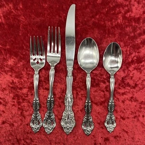 Oneida MICHELANGELO 5pc. Place Setting 18/10 Stainless Steel (Service for One) - Picture 1 of 10