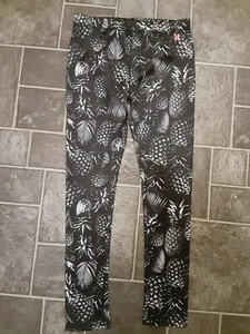 Hurley Youth Leggings XL Black With White Pineapples Age 13-15 years - Picture 1 of 8