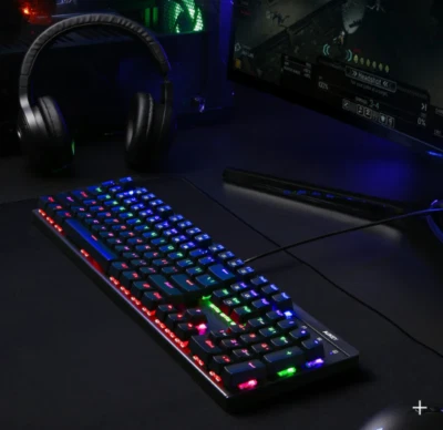 AUKEY KM-G6 Wired Keyboard Mechanical Gaming PC 105 Keys Spanish Input - Image 1 of 4