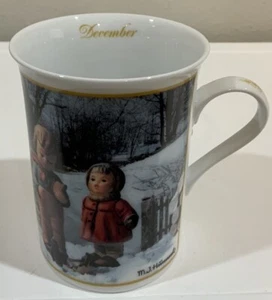 Vintage MI Hummel Fine Porcelain Collector Mug Winter Song DECEMBER The Danbury Mint - Bild 1 von 9