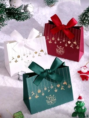 GLICK 3x Luxury Christmas Gift Bags with Bows – Red, Green & White, Gold Foil Festive