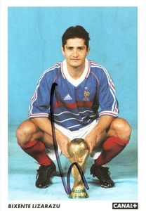 FRANCE & BAYERN: BIXENTE LIZARAZU SIGNED 6x4 WORLD CUP TROPHY PROMO/PHOTO+COA - Picture 1 of 1