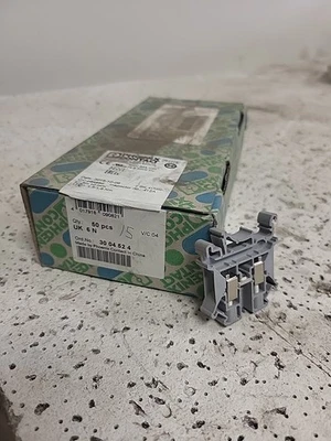 Phoenix Contact UK 6 N Terminal Block 3004524 (15PCS) Open Box - Image 1 of 3