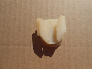XF Ford Falcon Bumper Bar Mounting Bracket Plastic Clip - Picture 1 of 5