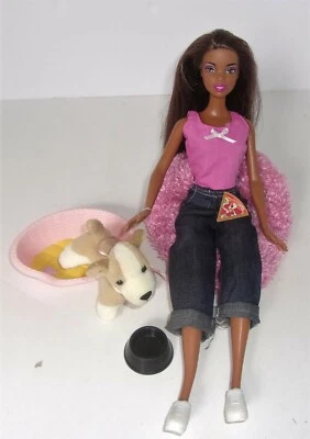 Barbie AA Christy 1990 pelo largo con silla bolsa de frijoles y perro de felpa con cama Foto 1 de 2