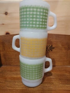 Set 3 tazze tazza vetro latte plaid Fire King Gingham vintage ancoraggio gancio fuoco - Foto 1 di 9