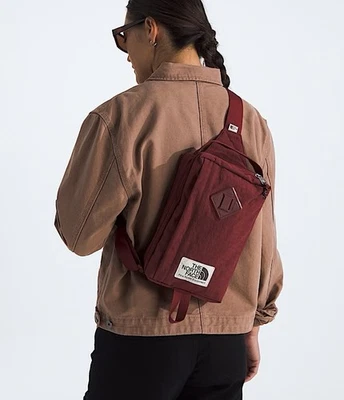 Bolso de campo unisex THE NORTH FACE Berkeley zumaque/ciruela alpina talla única 5 litros Foto 1 de 4