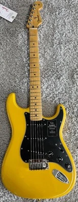 Fender  Player II Modified Stratocaster®, Maple Fingerboard, Sunshine Yellow - Image 1 of 4