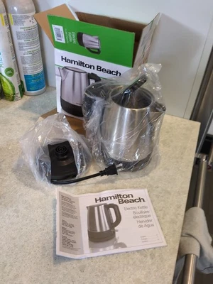 Hervidor eléctrico Hamilton Beach olla de acero inoxidable sin cable de 1 litro Foto 1 de 4