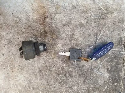 Interruptor de ignição Polaris 1996 XCR 600 CHAVE AT950 - Imagem 1 de 2