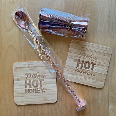 Taza y cuchara mezcladora de cócteles de barra de acero inoxidable (color cobre), 2 posavasos Foto 1 de 4