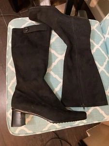 Markon Women’s Size US 11 Tall Faux-suede Boots - Picture 1 of 9