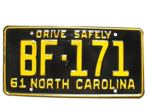 1961 NORTH CAROLINA NC LICENSE PLATE TAG, LOW NUMBER, ORIGINAL, VINTAGE, USED - Picture 1 of 6