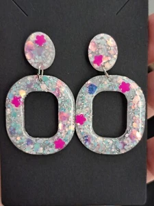 Hand Made Resin Earrings - Picture 1 of 5