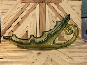 Unique Vintage Sooner USA Hand Blown Green Art Glass Sleigh Candy Dish Or Bowl - Picture 1 of 12
