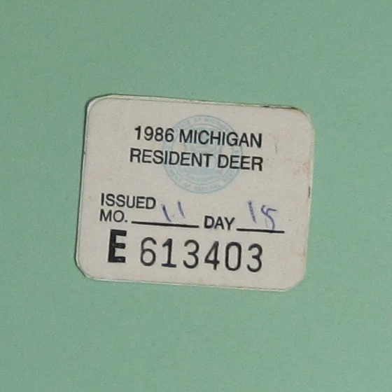 1986 Michigan DNR Resident Deer Hunting License Stamp...Free Shipping! - Image 1 of 1