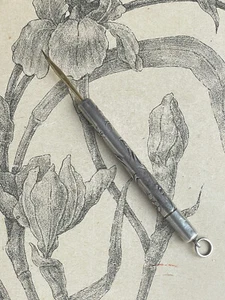 Très Beau Porte Plume Miniature pour Chatelaine en Argent Massif et Vermeil - Foto 1 di 5