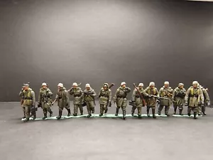 1/72 Seconda Guerra Esercito Tedesco postura marcia invernale 14pz soldatino finito - Foto 1 di 2