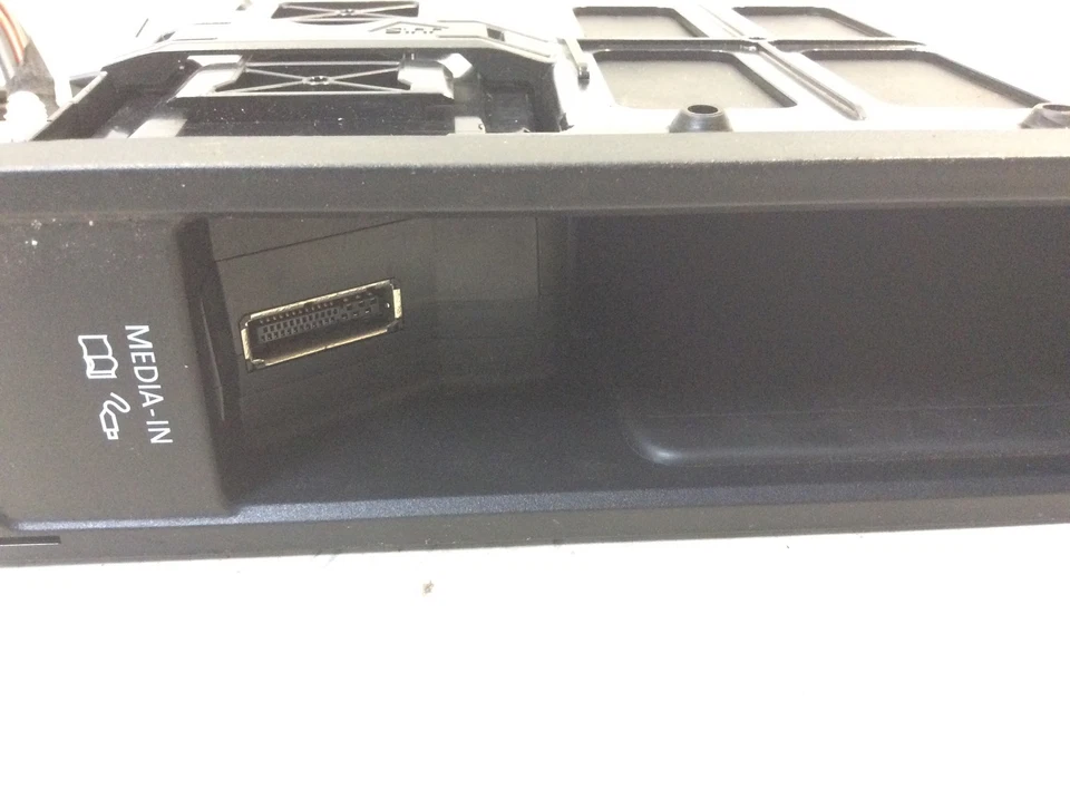 10 2010 VOLKSWAGEN TIGUAN INTERFACE MULTIMEDIA MODULE MEDIA IN 5N0 035 344 OEM M - Image 1 of 1