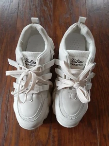 NUEVO D'Litse Taiksport Athletic Sneakers para mujer talla 9 El tacón es de 2 "Plataforma - Imagen 1 de 11