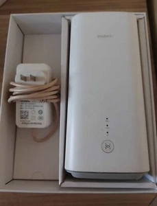 Unlocked HUAWEI 5G CPE Pro International H112-372 WIFI6 NSA/SAMode - Picture 1 of 3