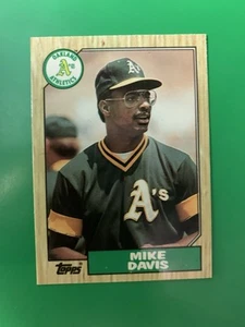 1987 Topps Tiffany Mike Davis Oakland Athletics #83 - Picture 1 of 2