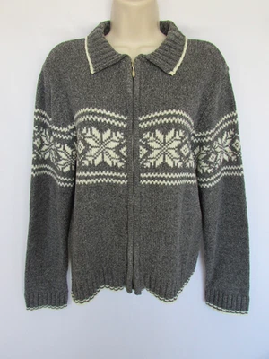 WOMANS M gray white snowflake winter zip CHENILLE CARDIGAN SWEATER - Image 1 of 4