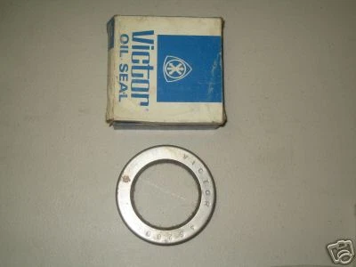 NOS 1960-1961 Chevrolet Truck Series 10 GMC 1/2 Ton Front Wheel Oil Grease Seals - Image 1 of 1
