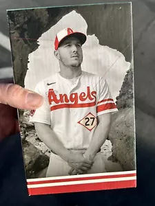 Mike Trout Bobble Head Distributed Only To The First 25,000 At Angels Stadium - Picture 1 of 3