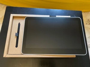 Wacom One PenDisplay13touch + Licen. annuali Toon Boom Storyboard Pro-Harmony22 - Foto 1 di 3