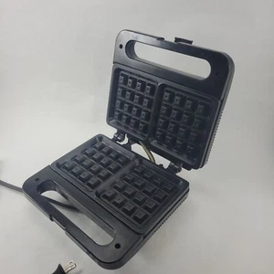 Salton Belgian Waffle Maker Model WM-4A Black Non-Stick Tested - Picture 1 of 5