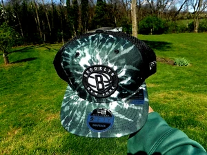 NEW! BROOKLYN NETS(NEW YORK) NEW ERA 9 FIFTY SNAP BACK TYE DYE TRUCKERS CAP HAT! - Picture 1 of 10