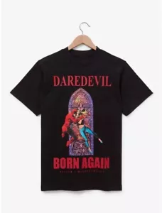 Daredevil Born Again Comic Cover T-Shirt - BoxLunch Exclusive Reprint Size S-4X - Picture 1 of 6