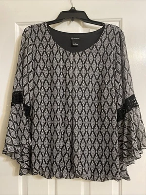 New Directions Top Crochet Lace Size L Boho Black Bell Sleeve Asymmetric - Image 1 of 4