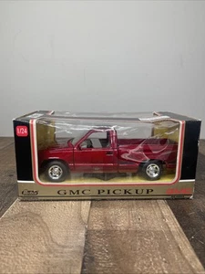 GMC Sierra GT Pickup Rosso 1:24 Diecast di Redbox n. 68005 - Foto 1 di 7