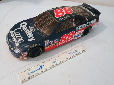 Vintage NASCAR Ford Taurus Dale Jarrett 88 Modelo RC? Toy Biz 1998 - Imagem 1 de 2